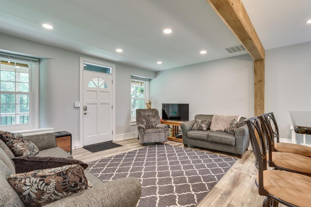 Spacious Country In On Old Ranch! Coatesville
