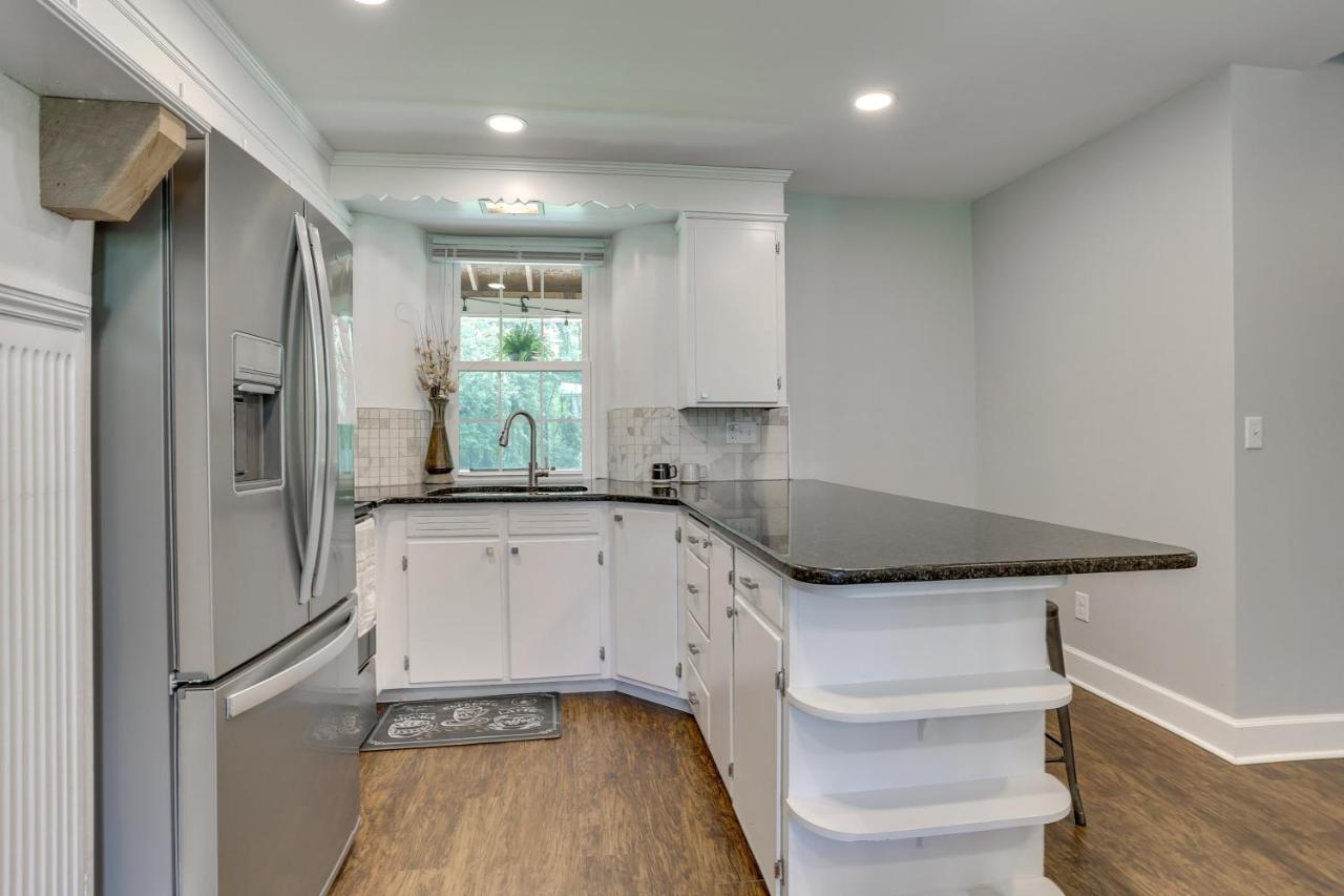 Spacious Country In On Old Ranch! Holiday home *